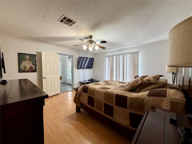 15111 Chasehill Drive, Houston, TX 77489