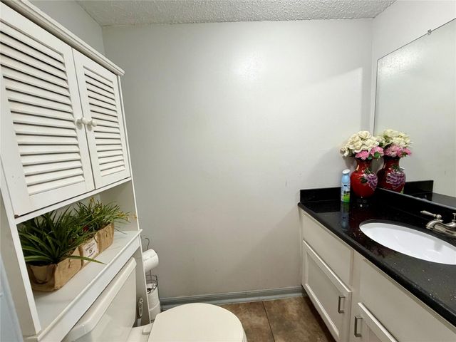 15111 Chasehill Drive, Houston, TX 77489