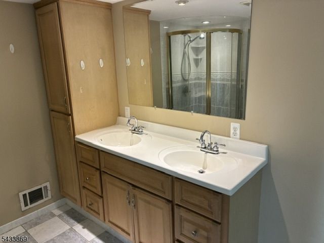 19 Crescent Rd, Wayne Twp., NJ 07470