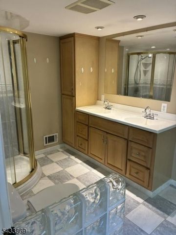 19 Crescent Rd, Wayne Twp., NJ 07470