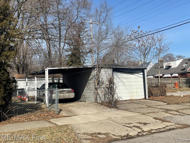 4102 Somerset Avenue, Detroit, MI 48224