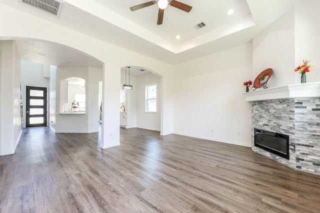 427 Vane Way, Crosby, TX 77532