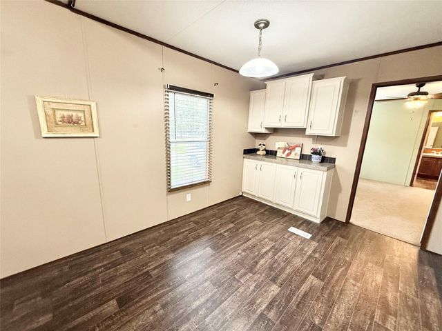 210 Lake Drive, Oyster Creek, TX 77541