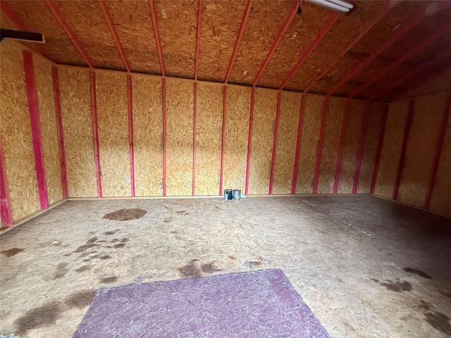 210 Lake Drive, Oyster Creek, TX 77541