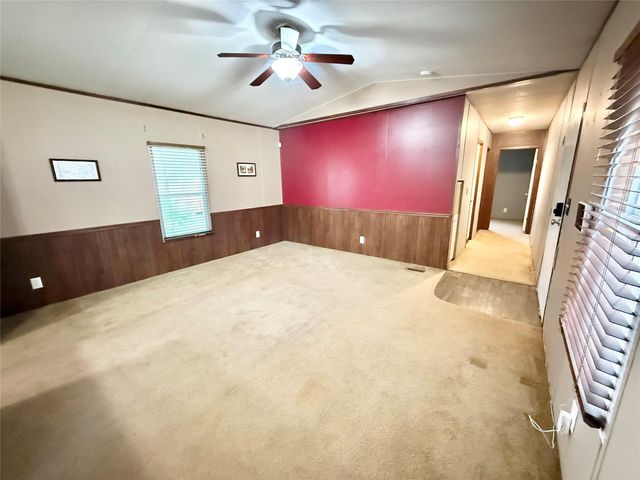 210 Lake Drive, Oyster Creek, TX 77541