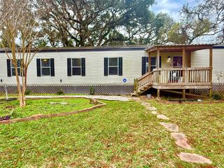 210 Lake Drive, Oyster Creek, TX 77541