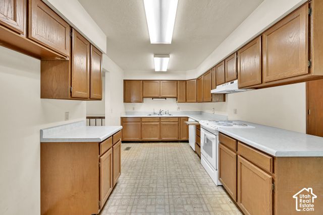 12020 S 4000 W, Riverton, UT 84096