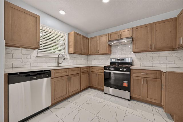 15522 Town Green Drive, Houston, TX 77083