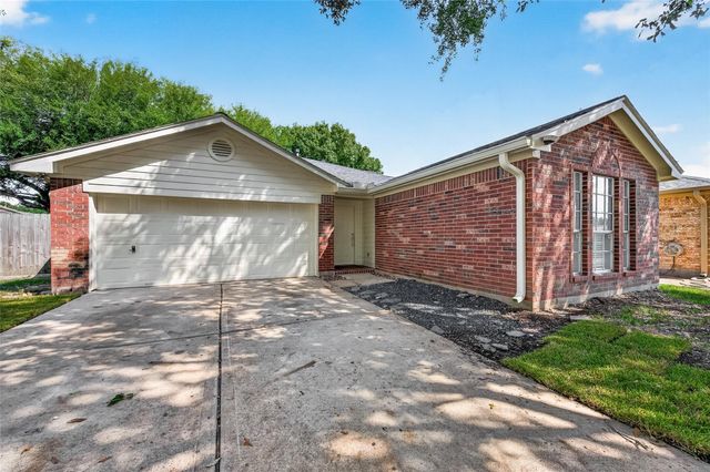 15522 Town Green Drive, Houston, TX 77083