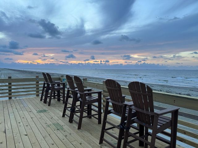 801 E Beach Drive TW0908, Galveston, TX 77550