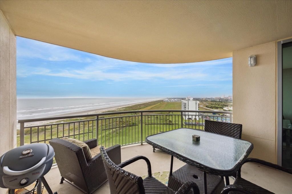 801 E Beach Drive TW0908, Galveston, TX 77550