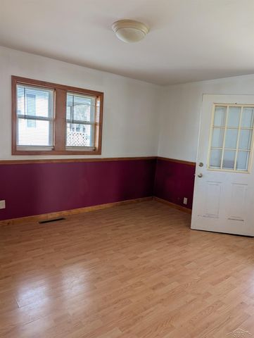 1711 Maine Street, Saginaw, MI 48602