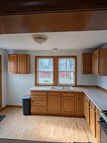 1711 Maine Street, Saginaw, MI 48602