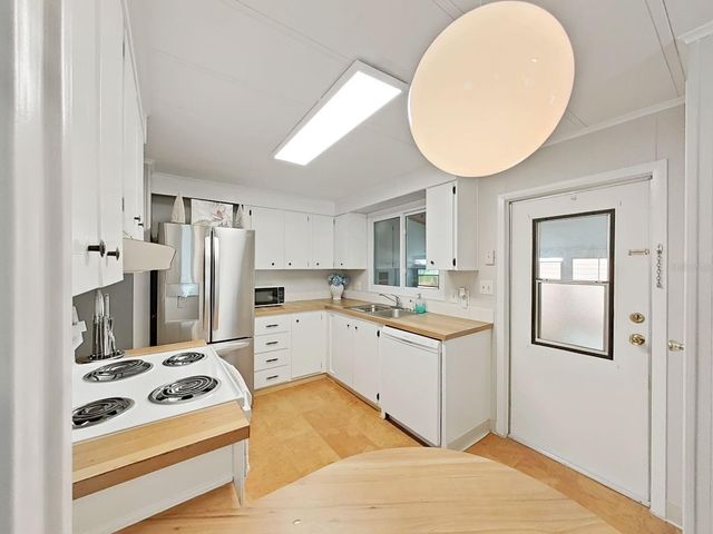 4928 FOXDALE DR, Lakeland, FL 33810