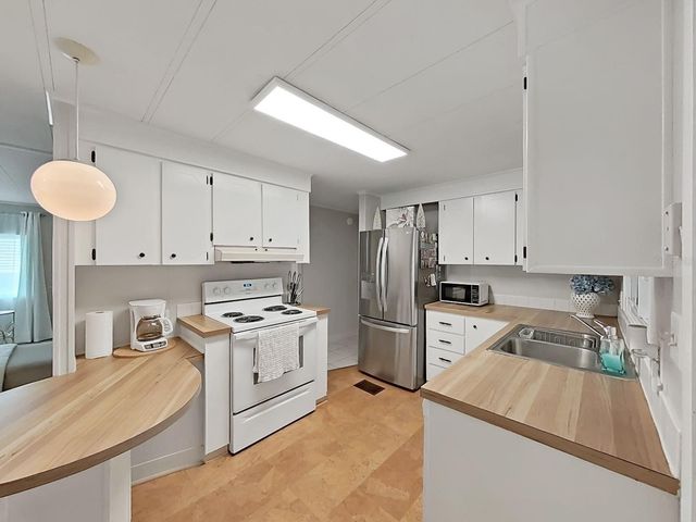 4928 FOXDALE DR, Lakeland, FL 33810