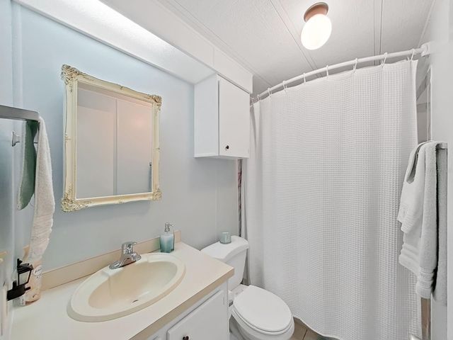 4928 FOXDALE DR, Lakeland, FL 33810