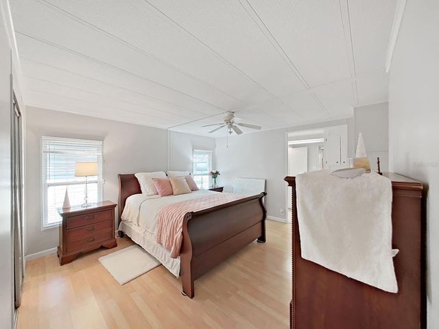 4928 FOXDALE DR, Lakeland, FL 33810