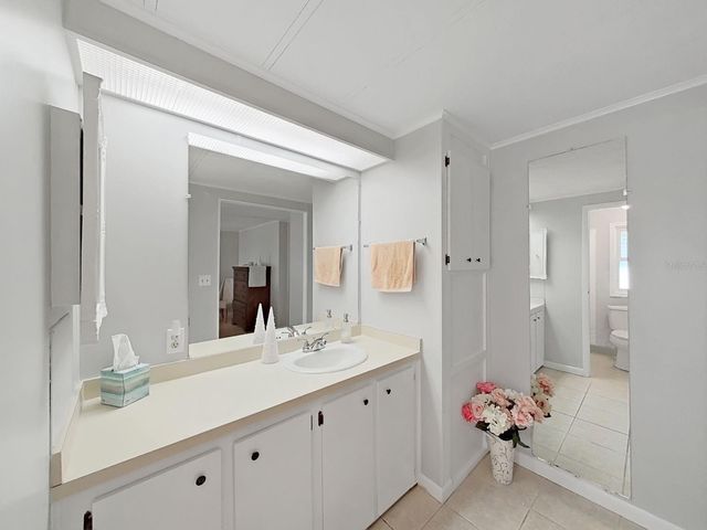 4928 FOXDALE DR, Lakeland, FL 33810