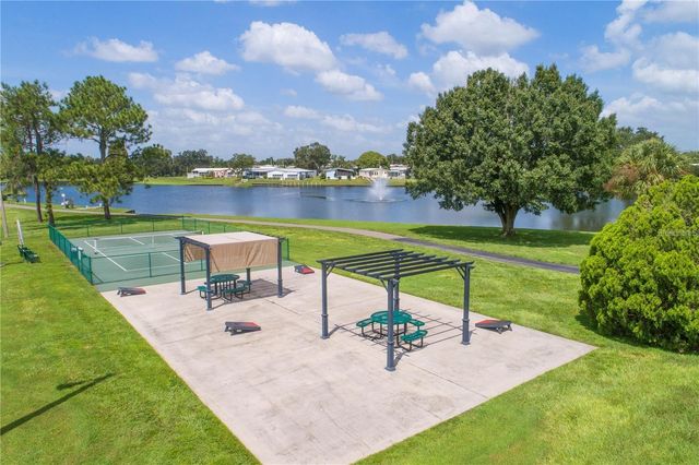 4928 FOXDALE DR, Lakeland, FL 33810