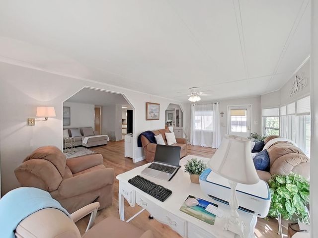 4928 FOXDALE DR, Lakeland, FL 33810