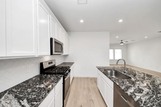 7811 Bel Fiore Drive, Richmond, TX 77406