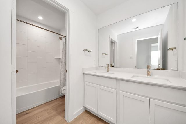 7811 Bel Fiore Drive, Richmond, TX 77406