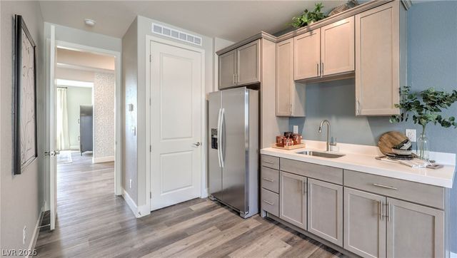 7666 Amanda Springs Lane, North Las Vegas, NV 89084