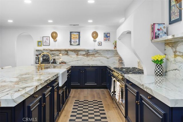 5910 Victoria, Riverside, CA 92506