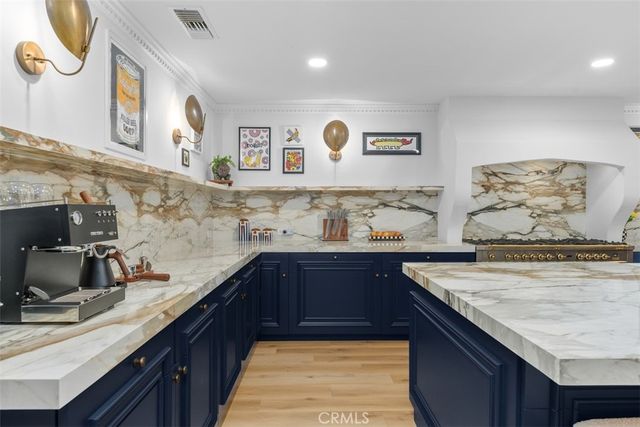 5910 Victoria, Riverside, CA 92506