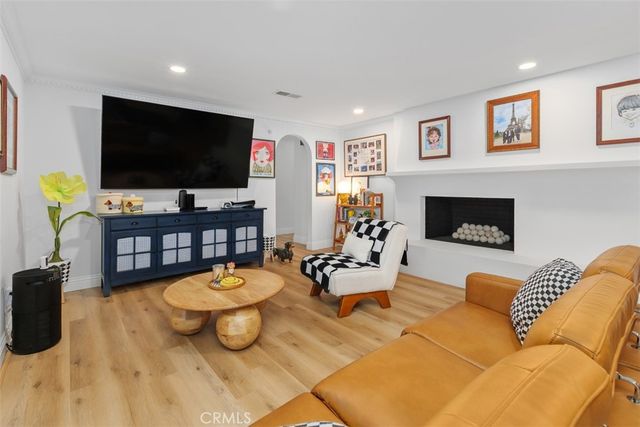 5910 Victoria, Riverside, CA 92506
