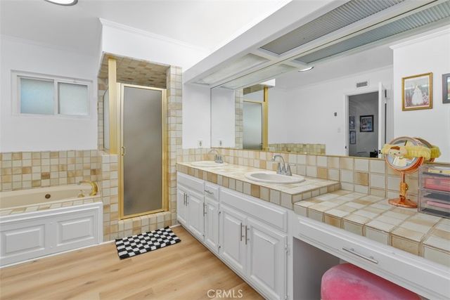 5910 Victoria, Riverside, CA 92506