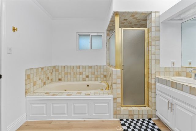 5910 Victoria, Riverside, CA 92506