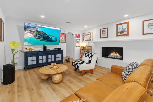 5910 Victoria, Riverside, CA 92506