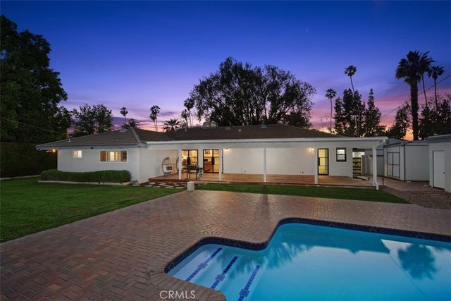 5910 Victoria, Riverside, CA 92506