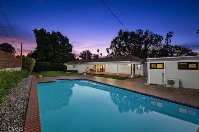 5910 Victoria, Riverside, CA 92506
