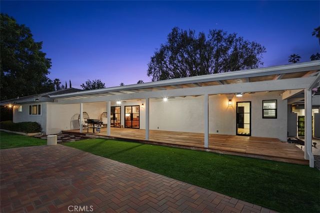 5910 Victoria, Riverside, CA 92506
