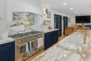 5910 Victoria, Riverside, CA 92506