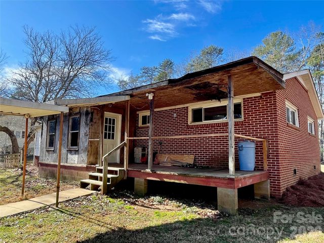 3988 Greenwood Drive, Lenoir, NC 28645