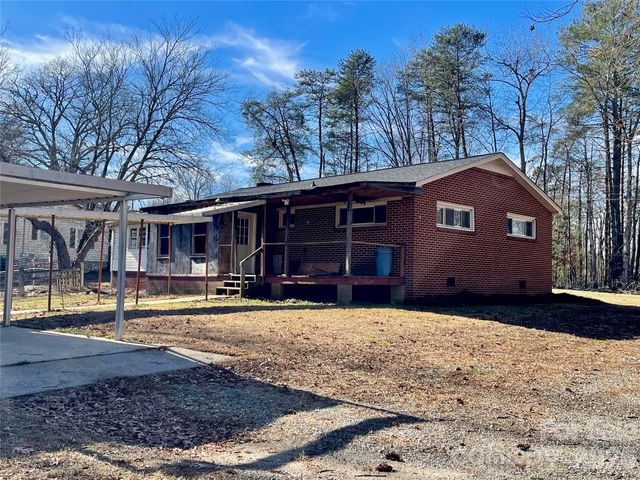 3988 Greenwood Drive, Lenoir, NC 28645