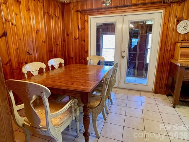 3988 Greenwood Drive, Lenoir, NC 28645