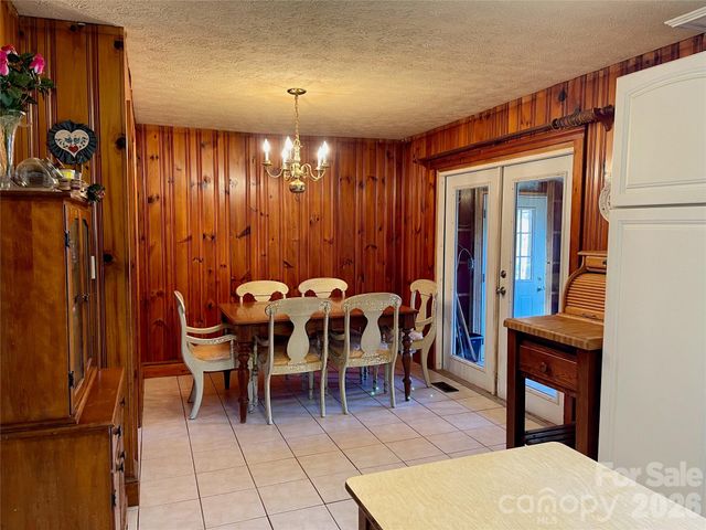 3988 Greenwood Drive, Lenoir, NC 28645