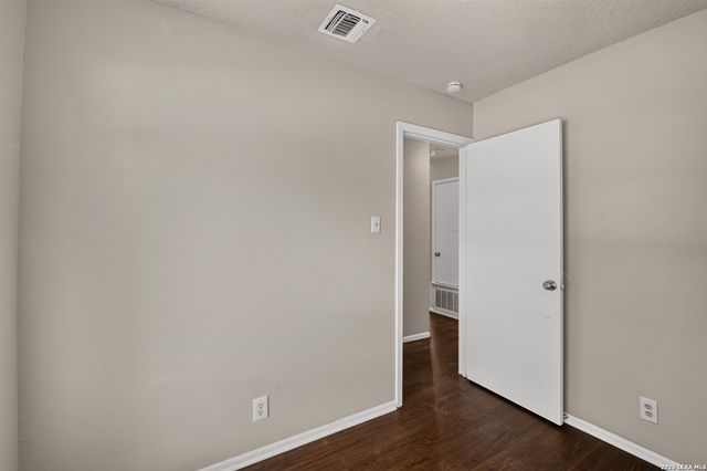 5411 ENCANTA ST, San Antonio, TX 78233