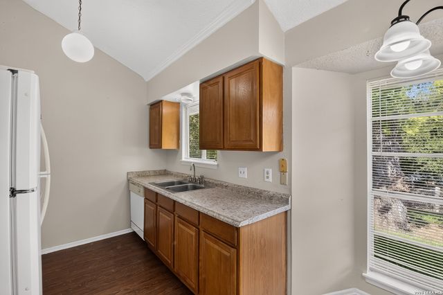 5411 ENCANTA ST, San Antonio, TX 78233