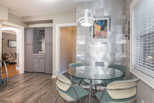 3312 N New England Avenue, Chicago, IL 60634