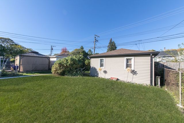 3312 N New England Avenue, Chicago, IL 60634
