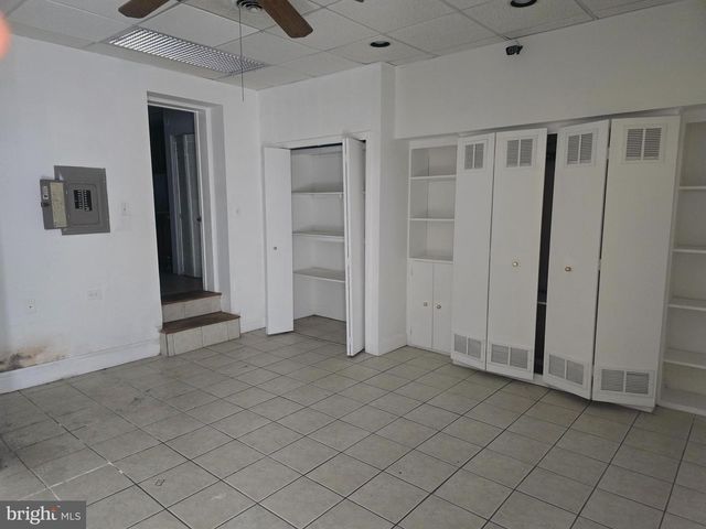 925 MARKET ST, Marcus Hook, PA 19061