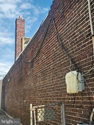 925 MARKET ST, Marcus Hook, PA 19061