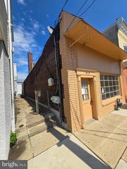 925 MARKET ST, Marcus Hook, PA 19061