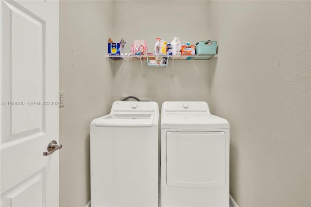 9411 W 35th Ave, Hialeah, FL 33018