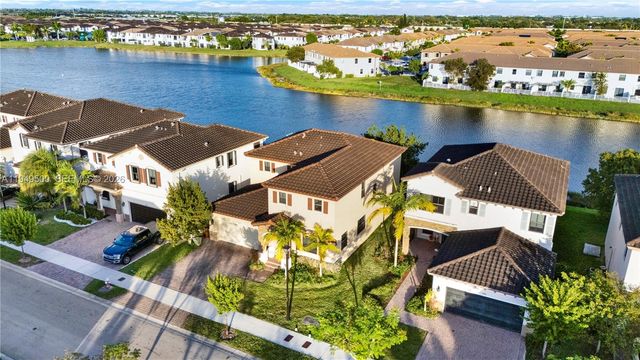 9411 W 35th Ave, Hialeah, FL 33018